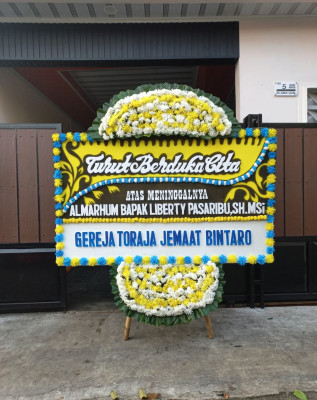 Papan Bunga Duka di Talawi Mudiak